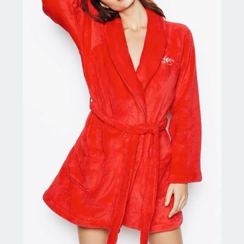Victoria’s Secret Cozy Plush Red Short Love Robe Size XS/S